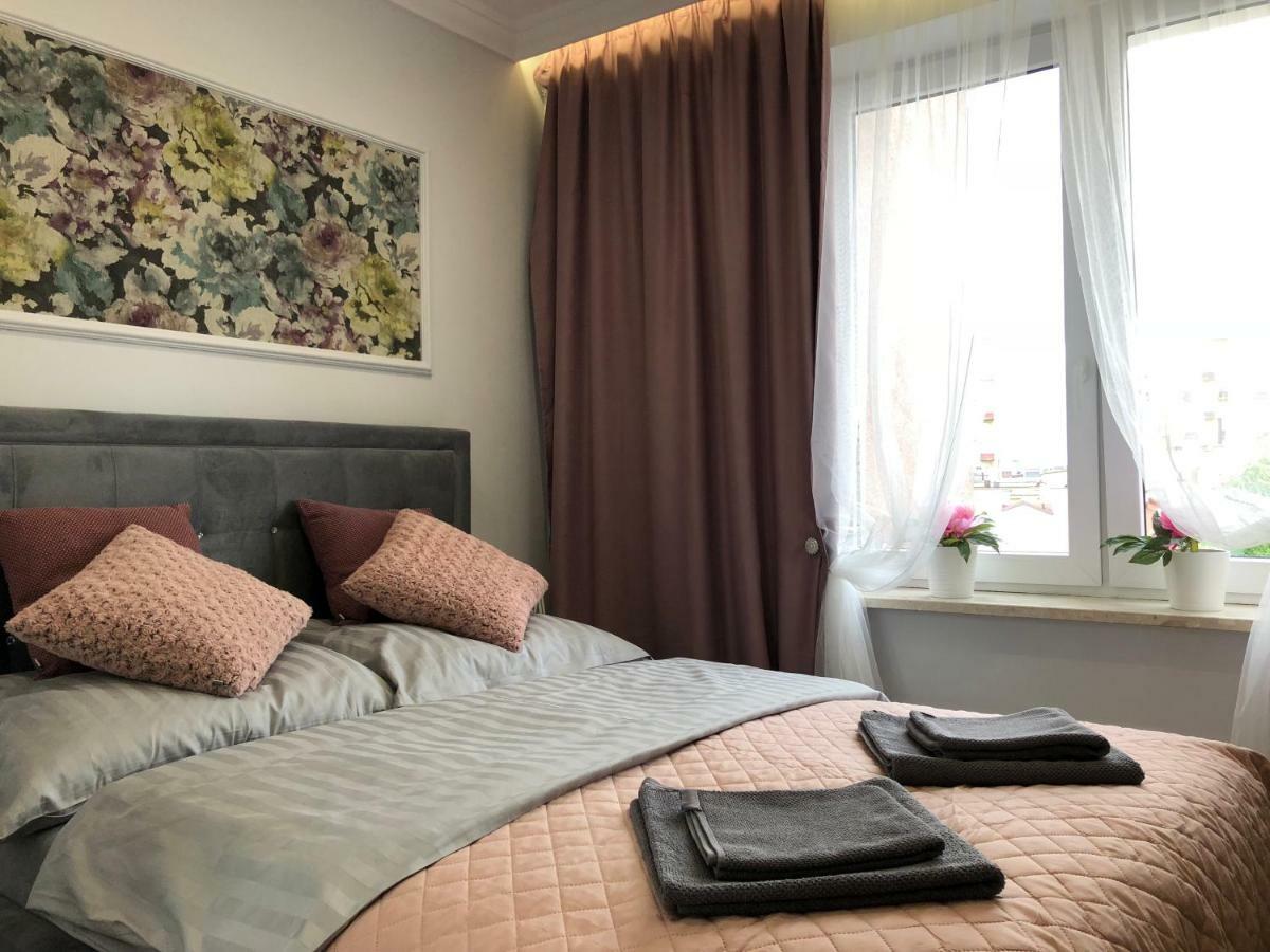 Family Sauna Apartments: Downtown Comfort with Private Wellness Kielce Exterior photo