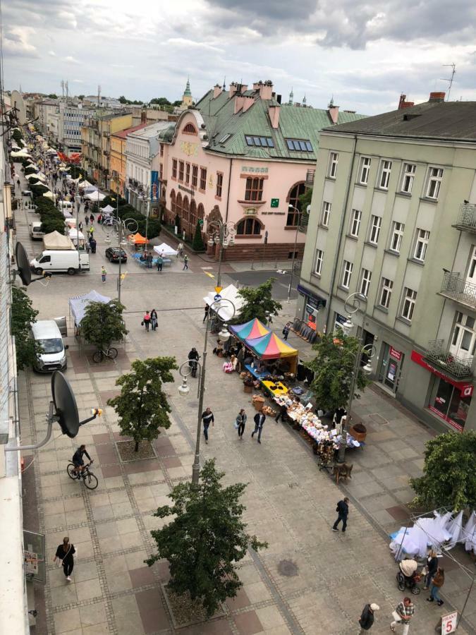 Family Sauna Apartments: Downtown Comfort with Private Wellness Kielce Exterior photo